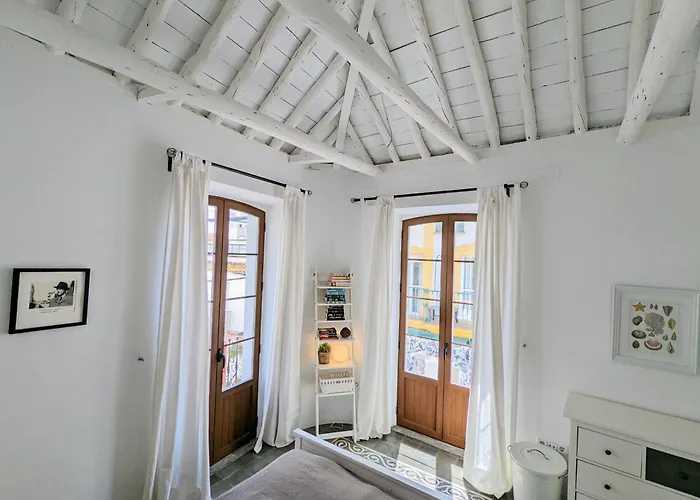 Location In Apartamento *